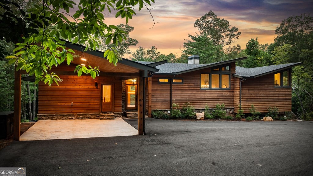 Ellijay, Georgia, 30540, United States, 5 Bedrooms Bedrooms, ,6 BathroomsBathrooms,Residential,Active,1919053