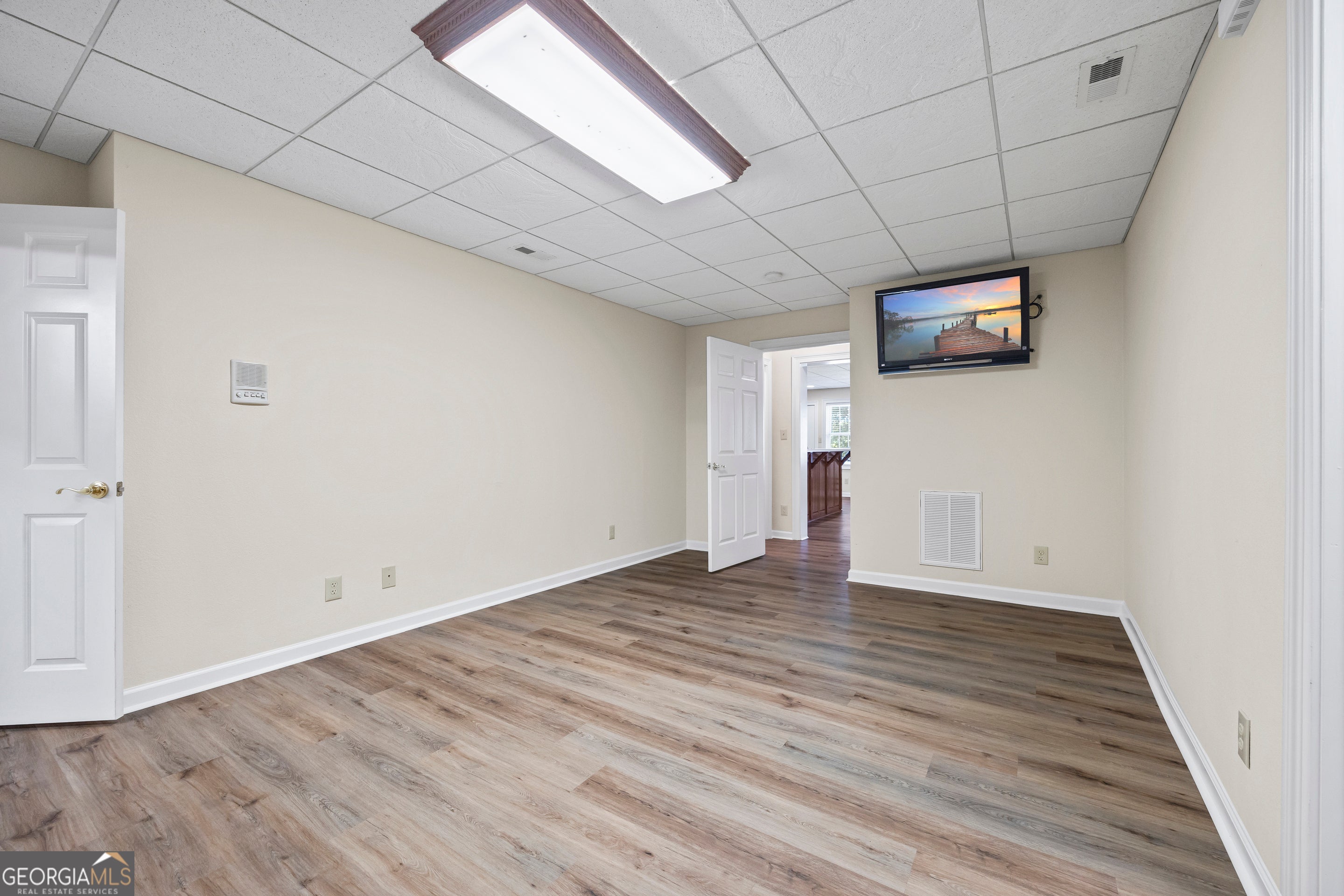 Lavonia, Georgia, 30553, United States, 5 Bedrooms Bedrooms, ,5 BathroomsBathrooms,Residential,Active,1862896