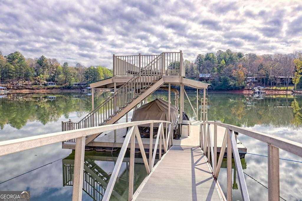 Blairsville, Georgia, 30512, United States, 4 Bedrooms Bedrooms, ,6 BathroomsBathrooms,Residential,Active,1922313