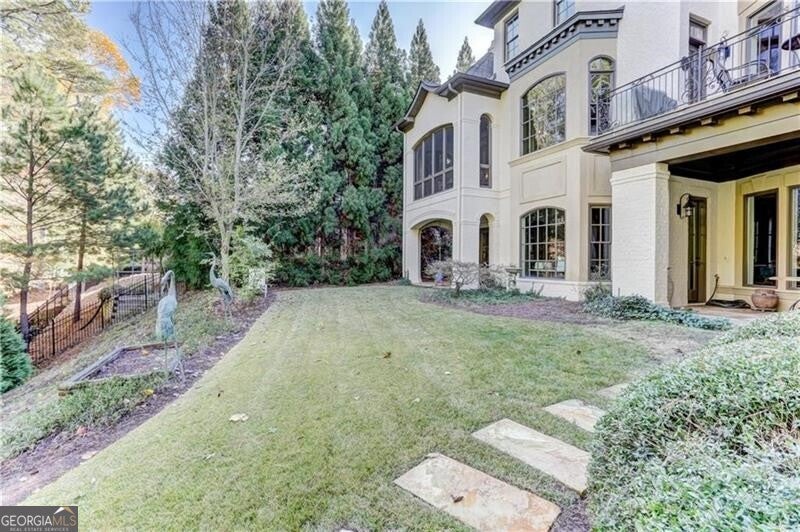Atlanta, Georgia, 30339, United States, 5 Bedrooms Bedrooms, ,7 BathroomsBathrooms,Residential,Active,1936159