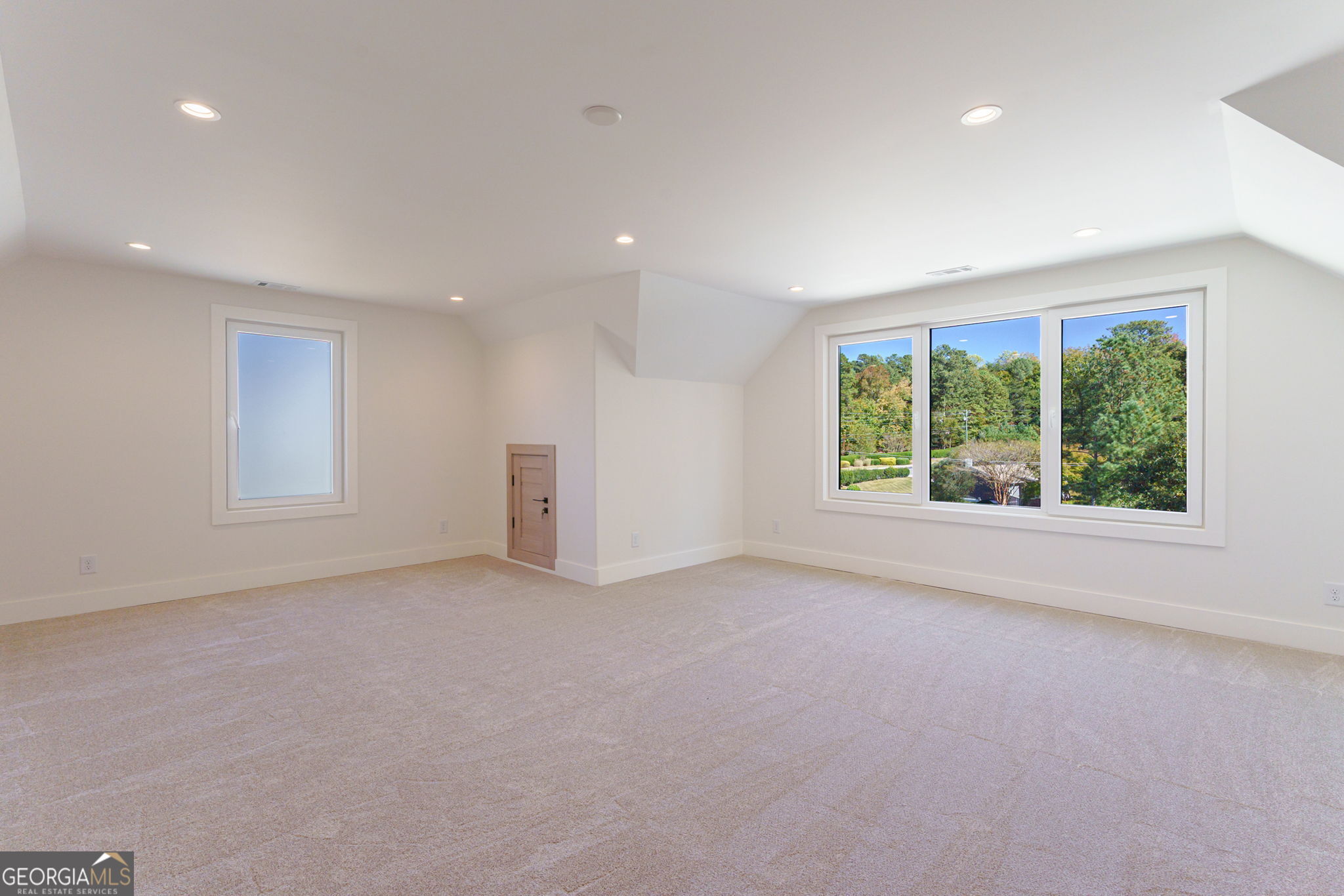 Cumming, Georgia, 30041, United States, 4 Bedrooms Bedrooms, ,4 BathroomsBathrooms,Residential,Active,1969675