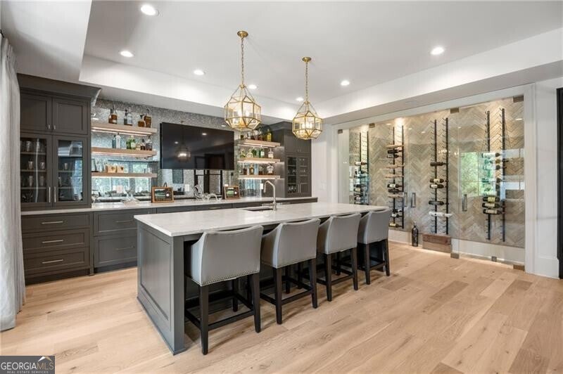 Alpharetta, Georgia, 30004, United States, 6 Bedrooms Bedrooms, ,8 BathroomsBathrooms,Residential,Active,1929430