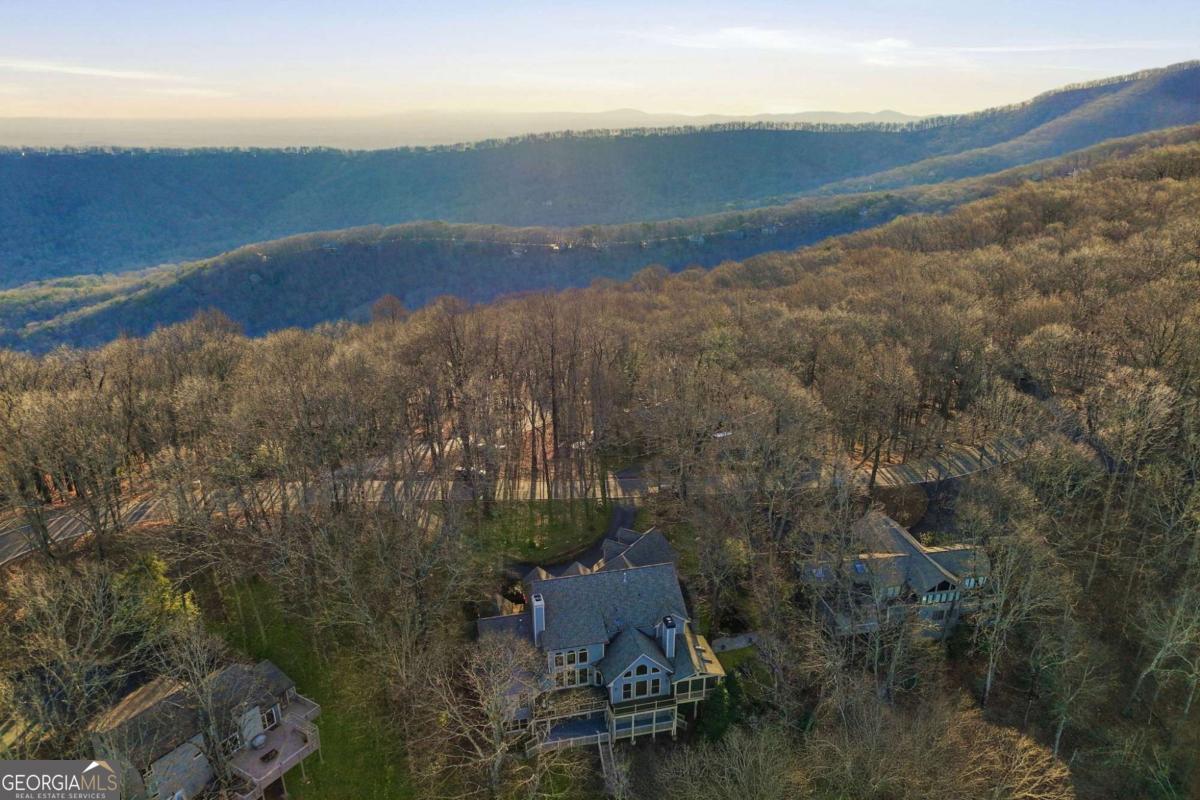 Big Canoe, Georgia, 30143, United States, 4 Bedrooms Bedrooms, ,5 BathroomsBathrooms,Residential,Active,2010164