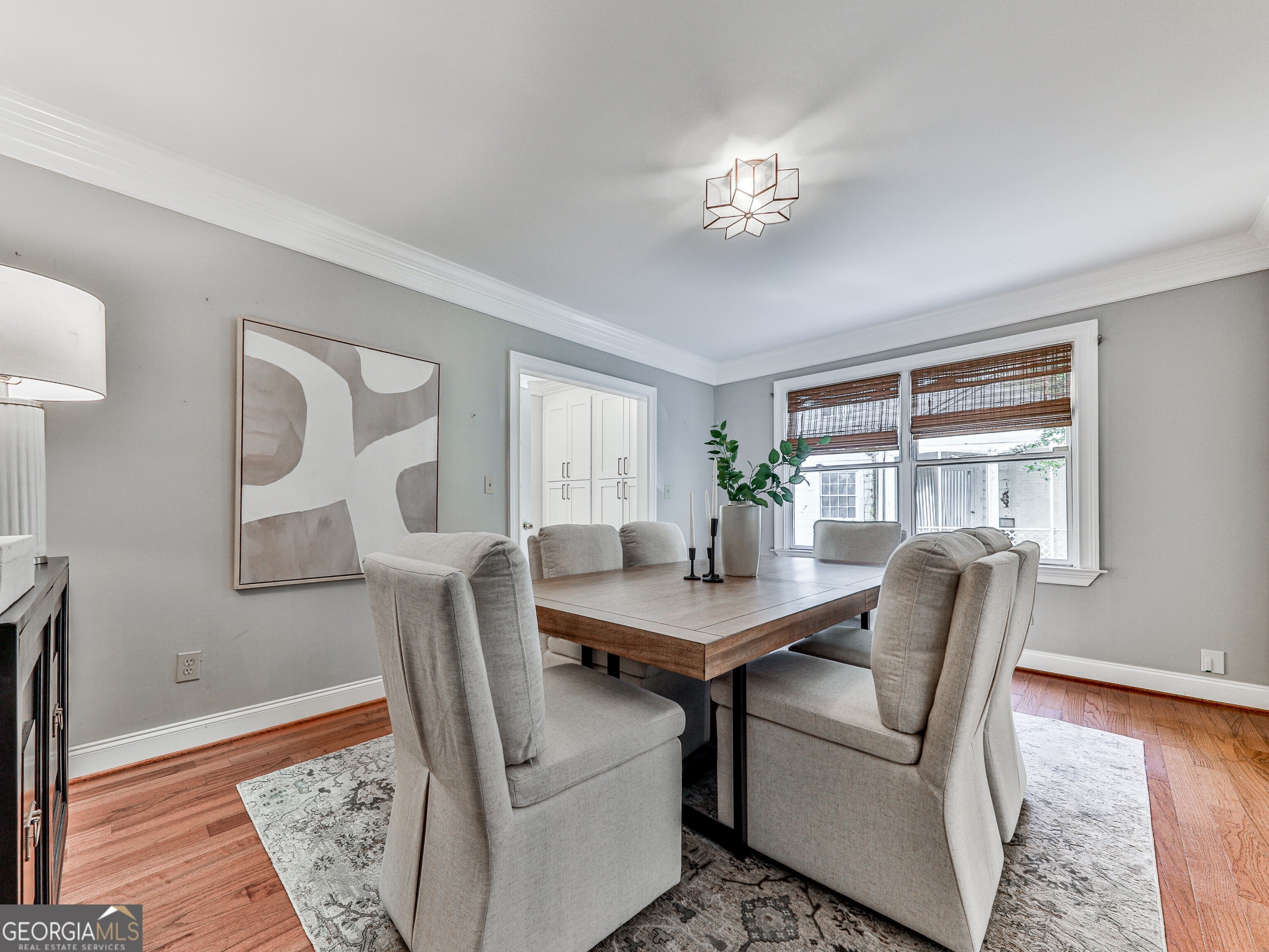 Atlanta, Georgia, 30305, United States, 5 Bedrooms Bedrooms, ,6 BathroomsBathrooms,Residential,Active,1988420