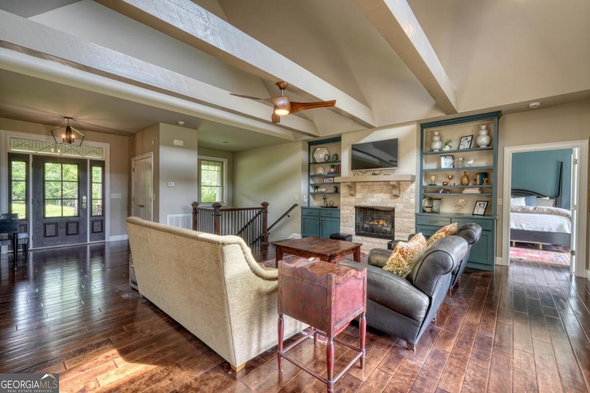 Blairsville, Georgia, 30512, United States, ,4 BathroomsBathrooms,Residential,Active,1852664