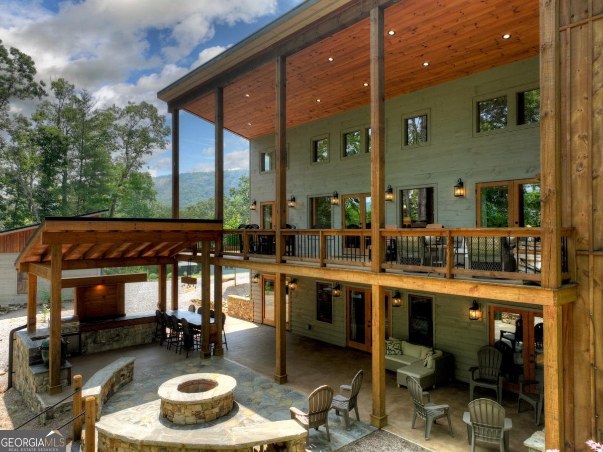 Morganton, Georgia, 30560, United States, 4 Bedrooms Bedrooms, ,4 BathroomsBathrooms,Residential,Active,1853343