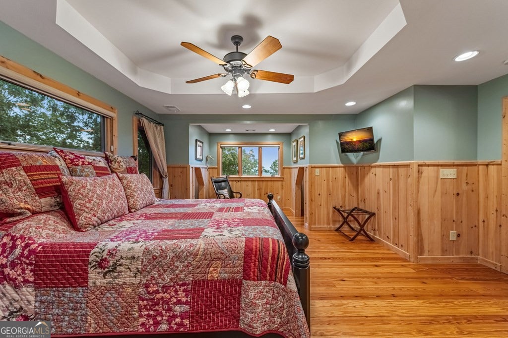 Morganton, Georgia, 30560, United States, 4 Bedrooms Bedrooms, ,5 BathroomsBathrooms,Residential,Active,1953363