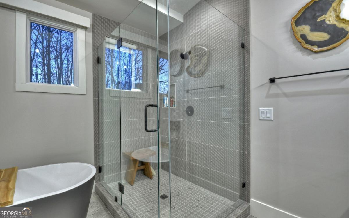 Morganton, Georgia, 30560, United States, 3 Bedrooms Bedrooms, ,4 BathroomsBathrooms,Residential,Active,2010579