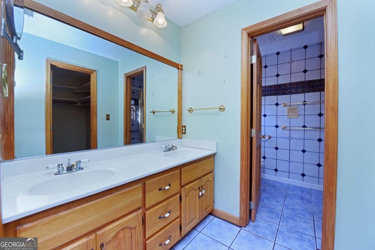 Blairsville, Georgia, 30512, United States, 3 Bedrooms Bedrooms, ,3 BathroomsBathrooms,Residential,Active,2009374