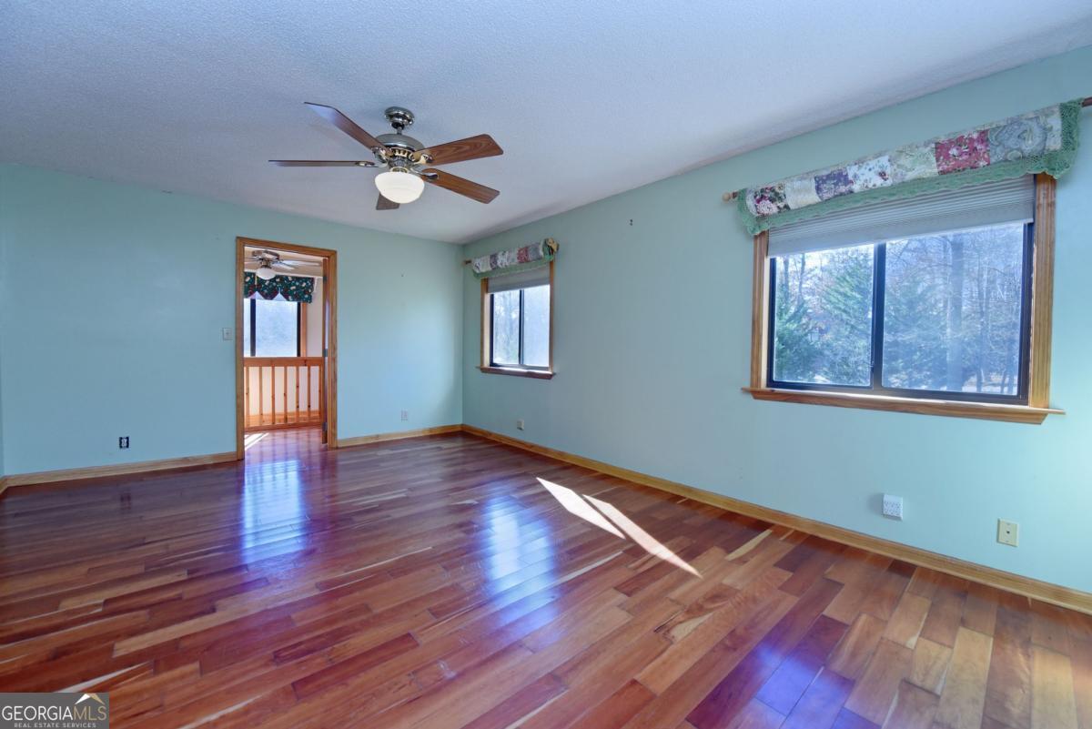 Blairsville, Georgia, 30512, United States, 3 Bedrooms Bedrooms, ,3 BathroomsBathrooms,Residential,Active,2009374