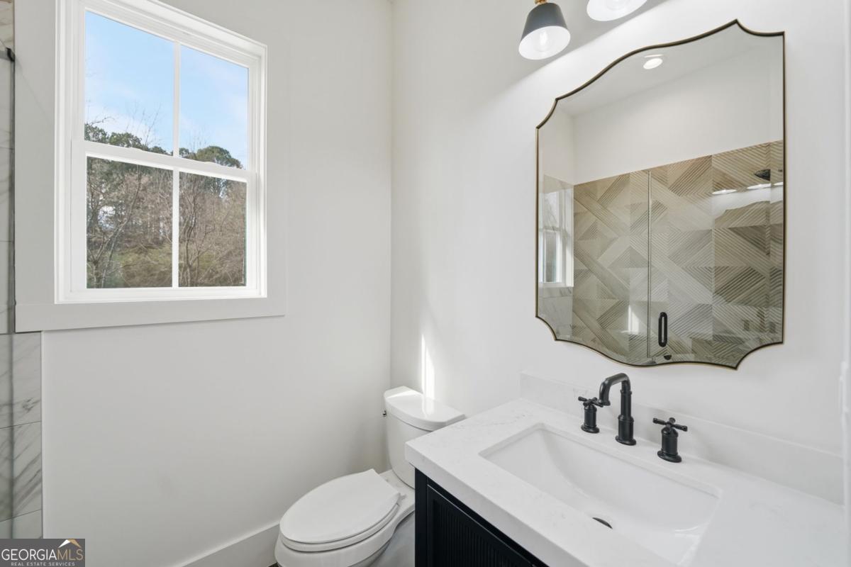 Canton, Georgia, 30115, United States, 5 Bedrooms Bedrooms, ,4 BathroomsBathrooms,Residential,Active,2002329