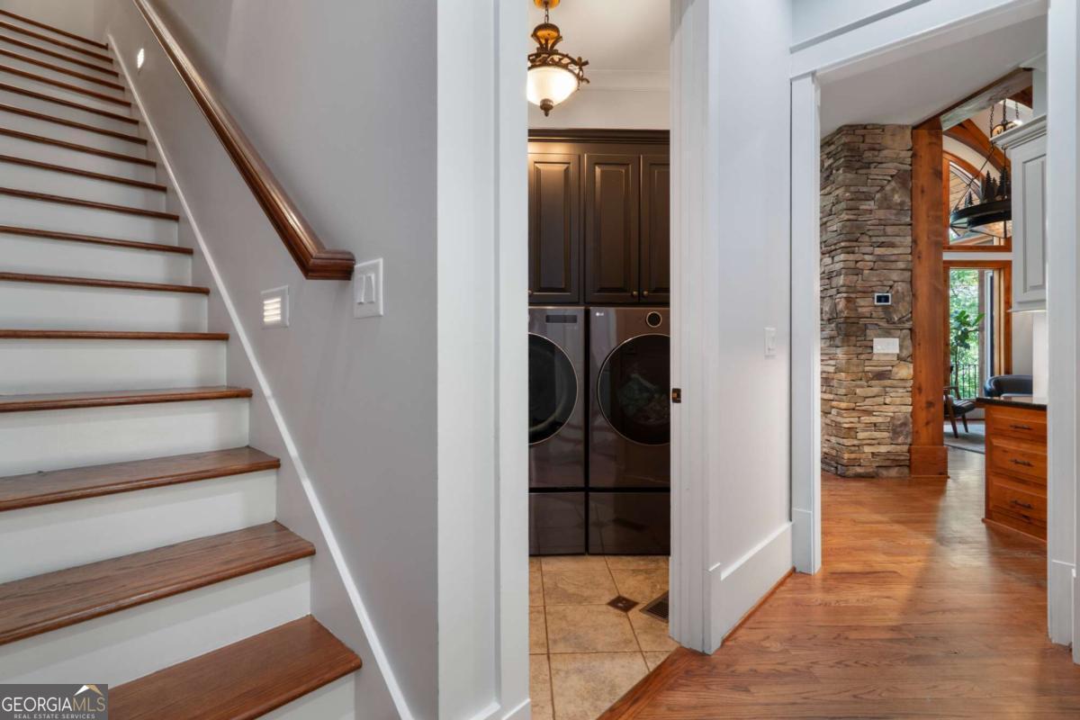 Big Canoe, Georgia, 30143, United States, 5 Bedrooms Bedrooms, ,5 BathroomsBathrooms,Residential,Active,1997601