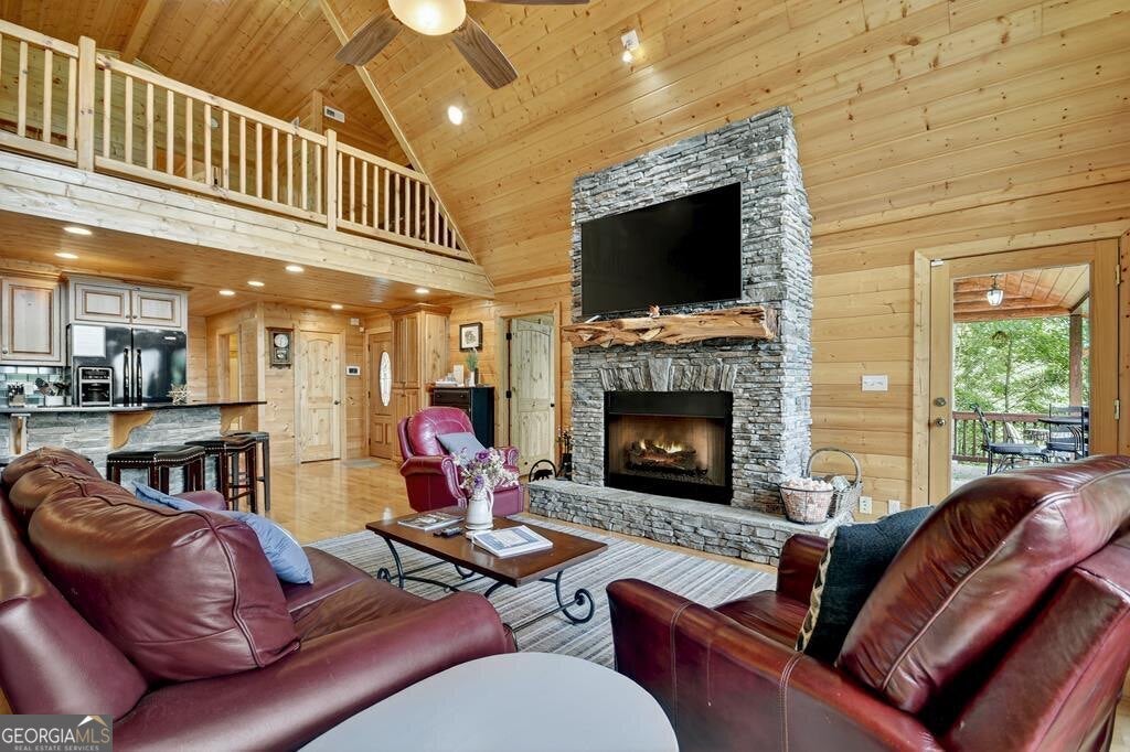Blue Ridge, Georgia, 30513, United States, 4 Bedrooms Bedrooms, ,4 BathroomsBathrooms,Residential,Active,1877829