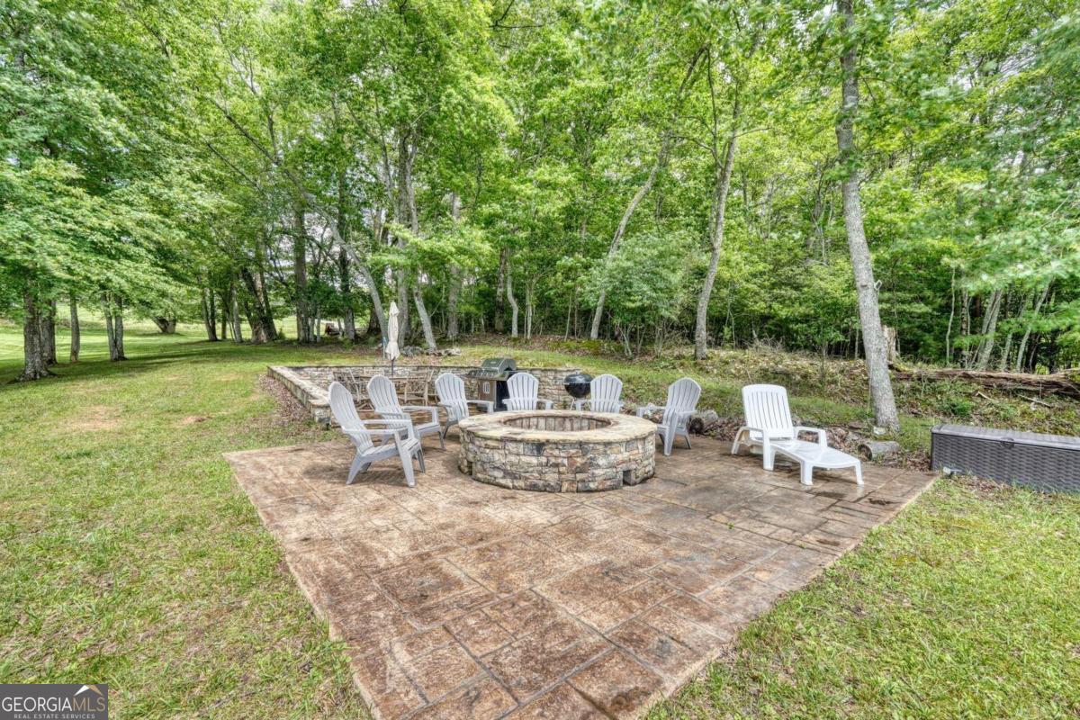 Blairsville, Georgia, 30512, United States, ,4 BathroomsBathrooms,Residential,Active,1852664