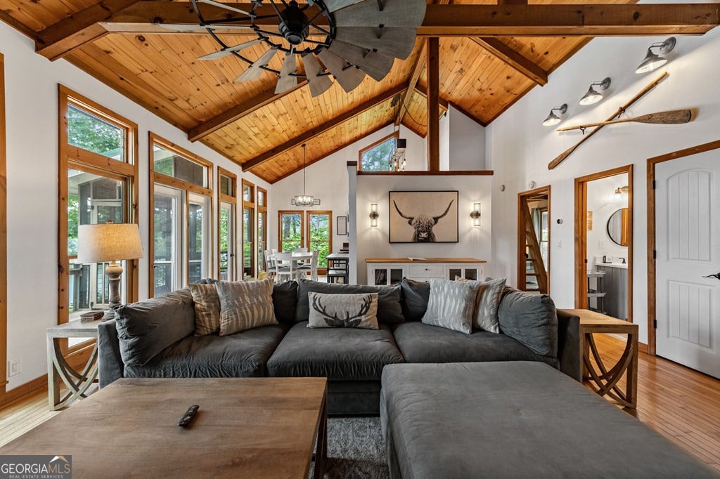 Morganton, Georgia, 30560, United States, 4 Bedrooms Bedrooms, ,3 BathroomsBathrooms,Residential,Pending,1859386