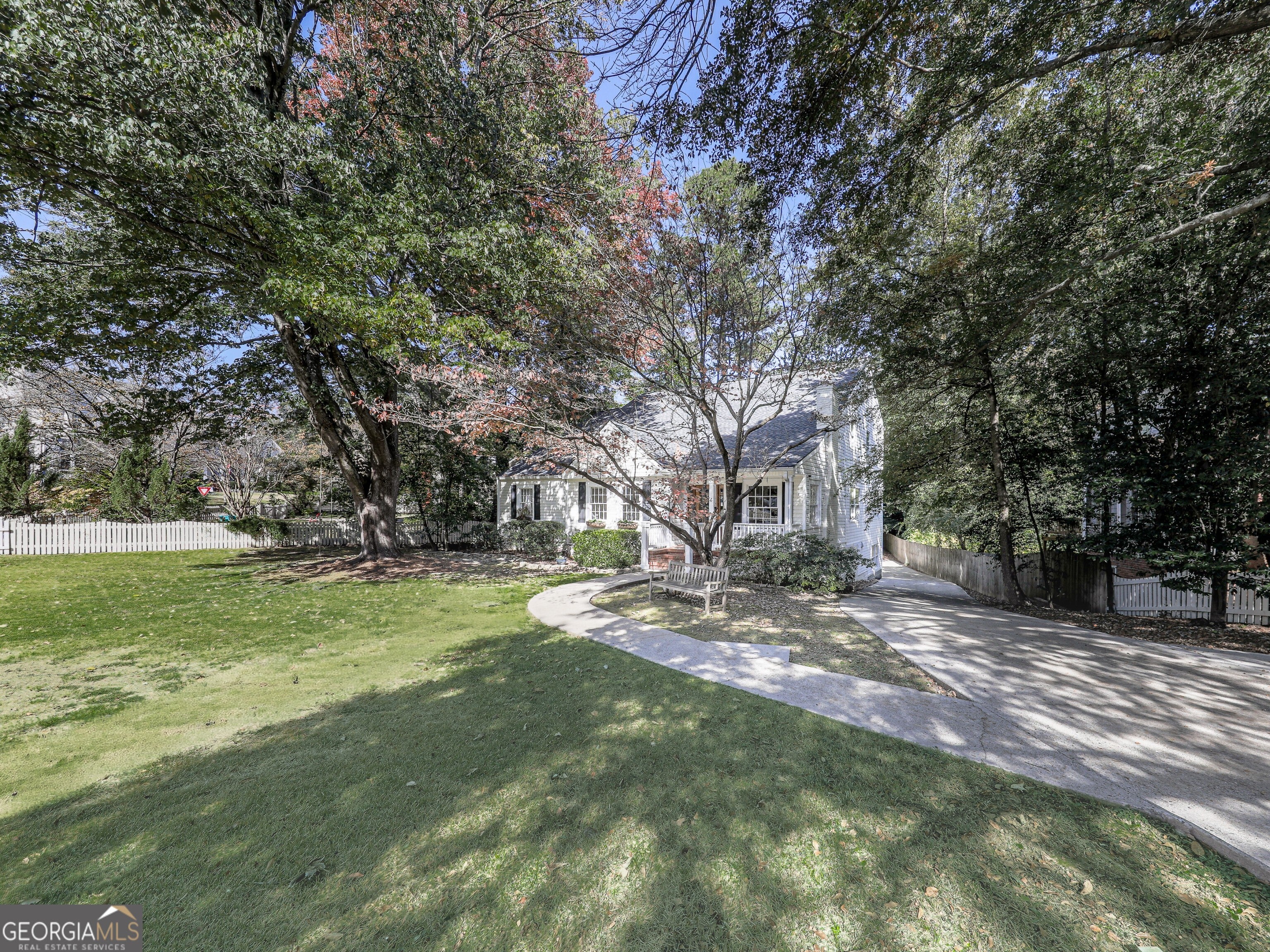 Atlanta, Georgia, 30305, United States, 5 Bedrooms Bedrooms, ,6 BathroomsBathrooms,Residential,Active,1988420