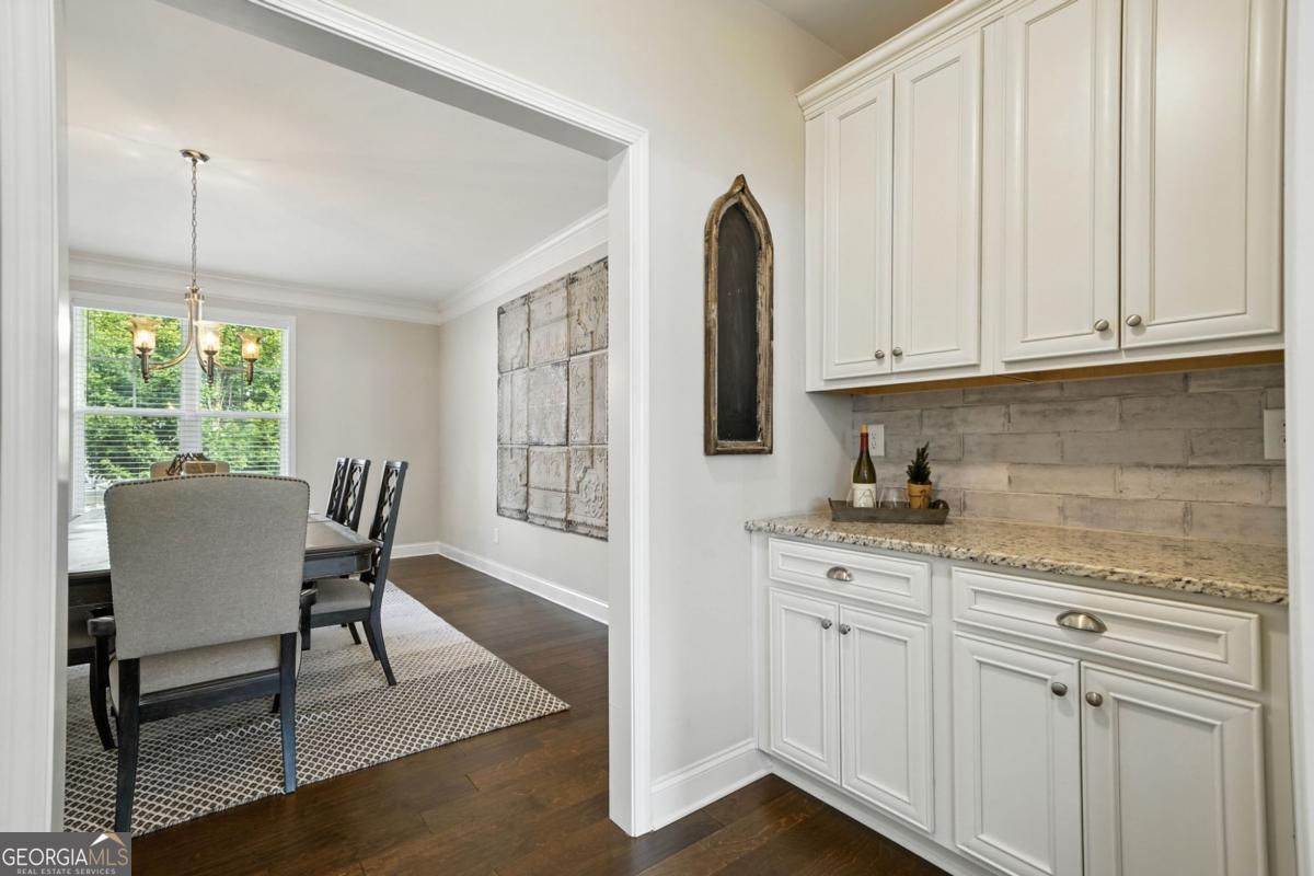 Canton, Georgia, 30115, United States, 7 Bedrooms Bedrooms, ,4 BathroomsBathrooms,Residential,Active,1936405