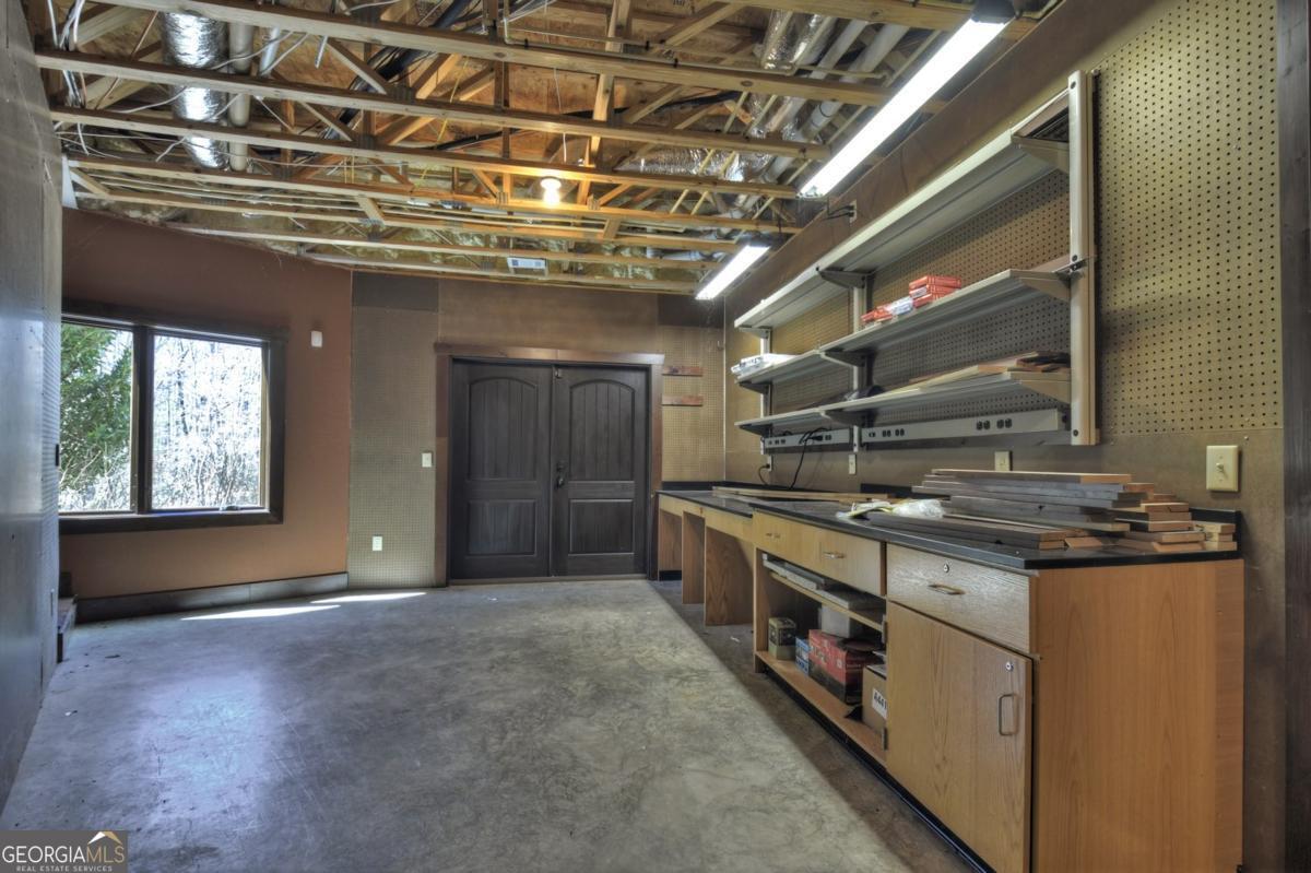 Ellijay, Georgia, 30536, United States, 5 Bedrooms Bedrooms, ,6 BathroomsBathrooms,Residential,Active,1953697