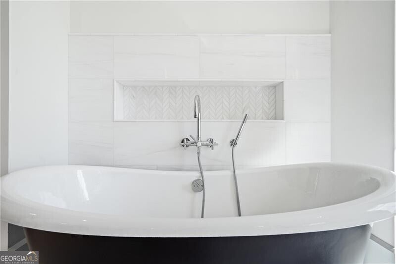 Johns Creek, Georgia, 30022, United States, ,6 BathroomsBathrooms,Residential,Active,1799393