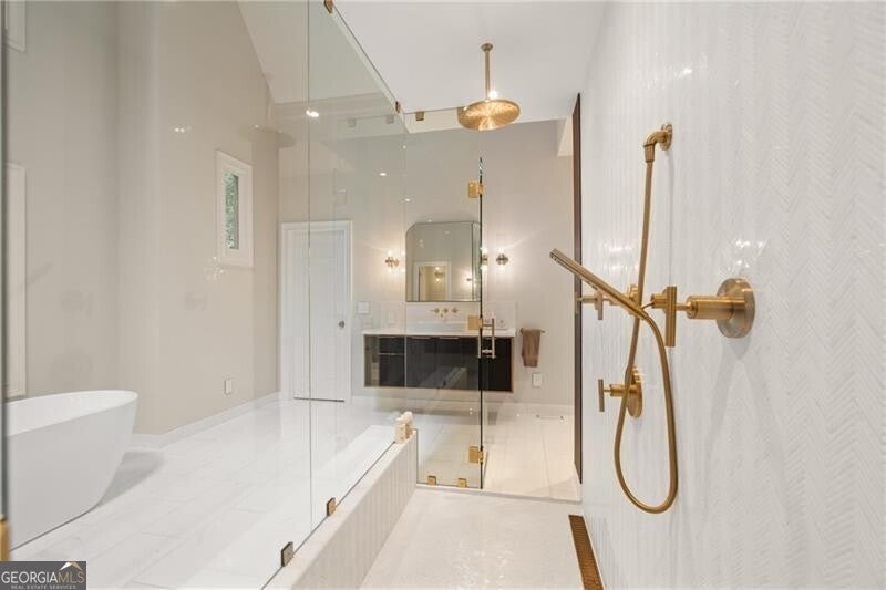 Johns Creek, Georgia, 30022, United States, 6 Bedrooms Bedrooms, ,5 BathroomsBathrooms,Residential,Active,1943817
