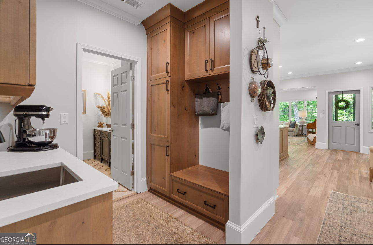 Big Canoe, Georgia, 30143, United States, 5 Bedrooms Bedrooms, ,6 BathroomsBathrooms,Residential,Active,1810518