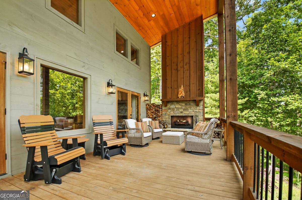 Morganton, Georgia, 30560, United States, 4 Bedrooms Bedrooms, ,4 BathroomsBathrooms,Residential,Active,1853343