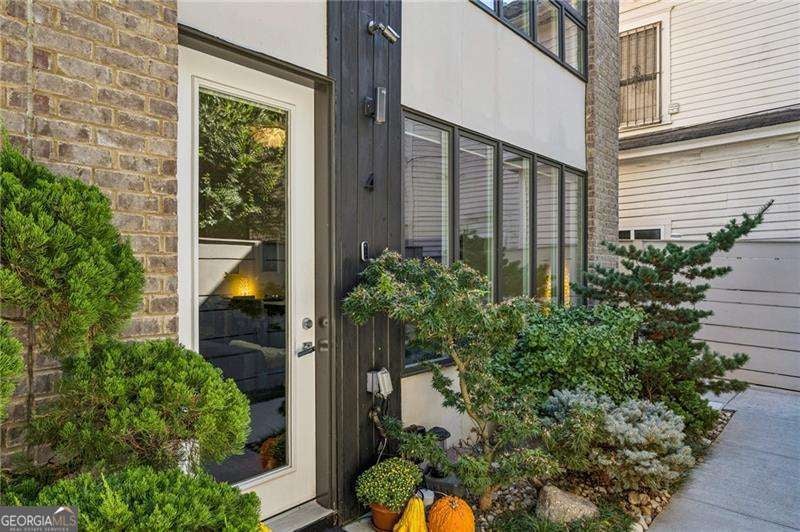 Atlanta, Georgia, 30309, United States, 3 Bedrooms Bedrooms, ,4 BathroomsBathrooms,Residential,Active,1987236