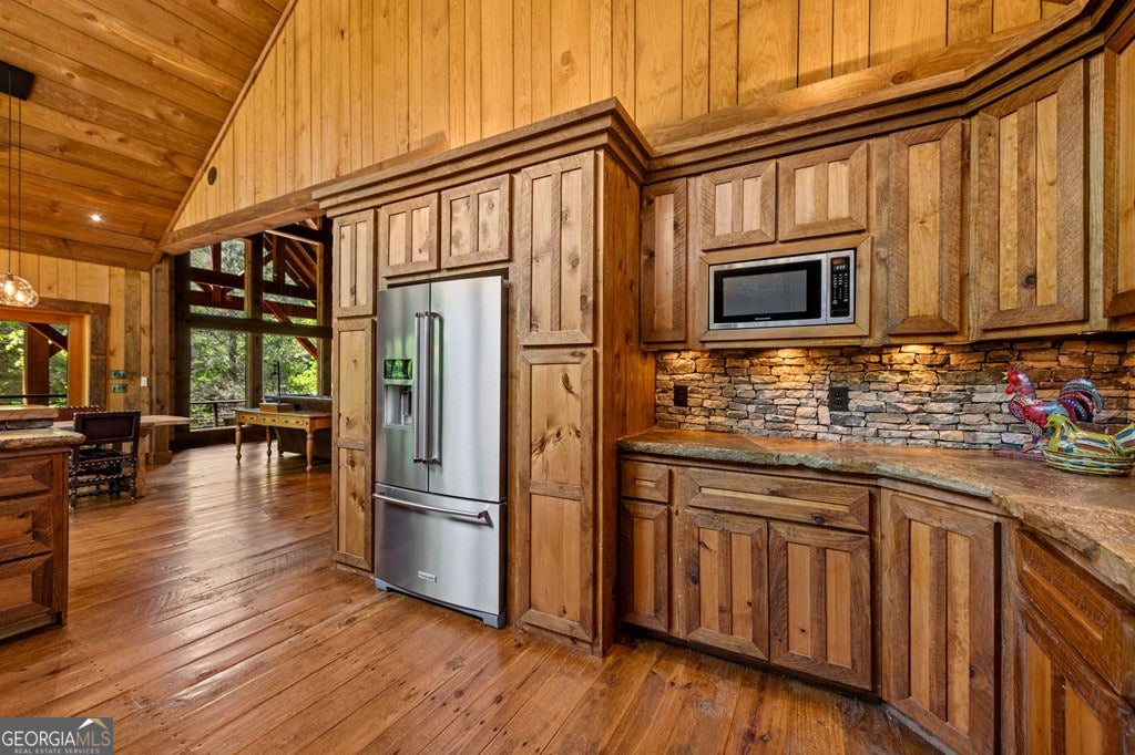 Cherry Log, Georgia, 30522, United States, 5 Bedrooms Bedrooms, ,5 BathroomsBathrooms,Residential,Active,2045694