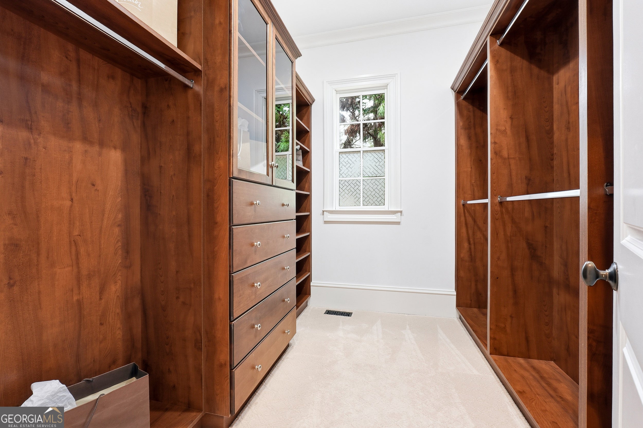 Kennesaw, Georgia, 30152, United States, 6 Bedrooms Bedrooms, ,8 BathroomsBathrooms,Residential,Active,2009375