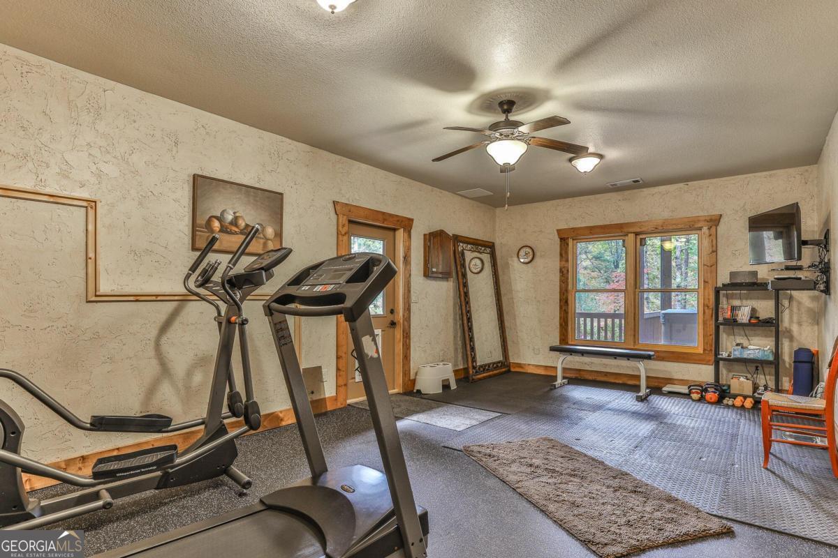 Talking Rock, Georgia, 30175, United States, 5 Bedrooms Bedrooms, ,5 BathroomsBathrooms,Residential,Active,1960178