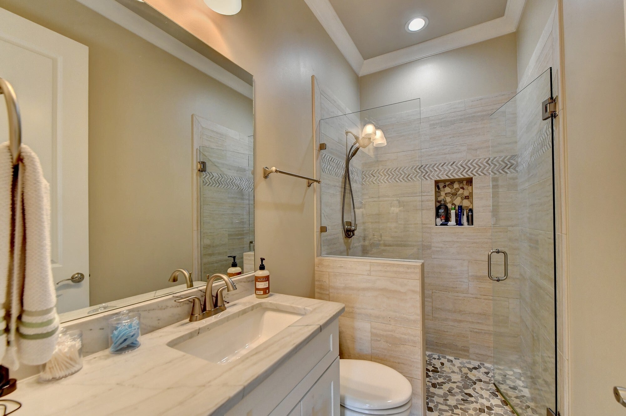 Hoschton, Georgia, 30548, United States, ,Residential,Pending,1702571