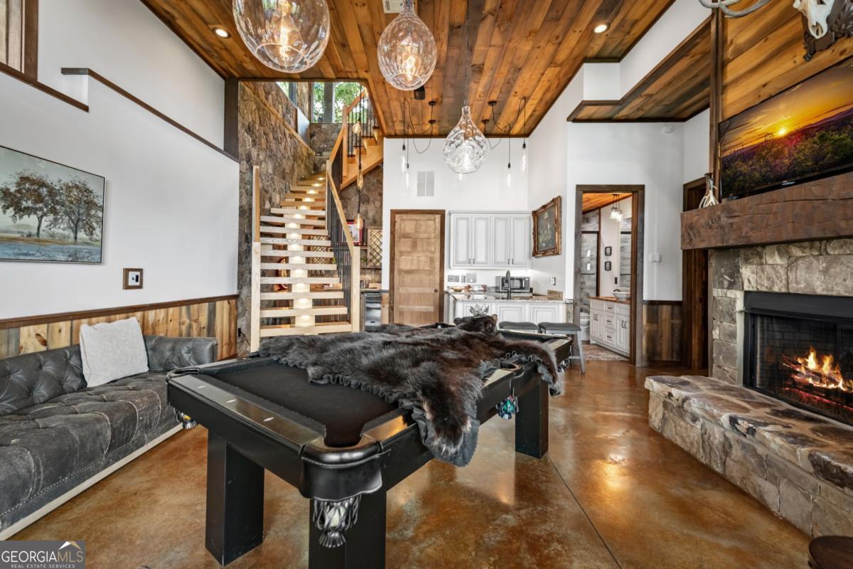 Blue Ridge, Georgia, 30513, United States, 4 Bedrooms Bedrooms, ,4 BathroomsBathrooms,Residential,Active,1905085