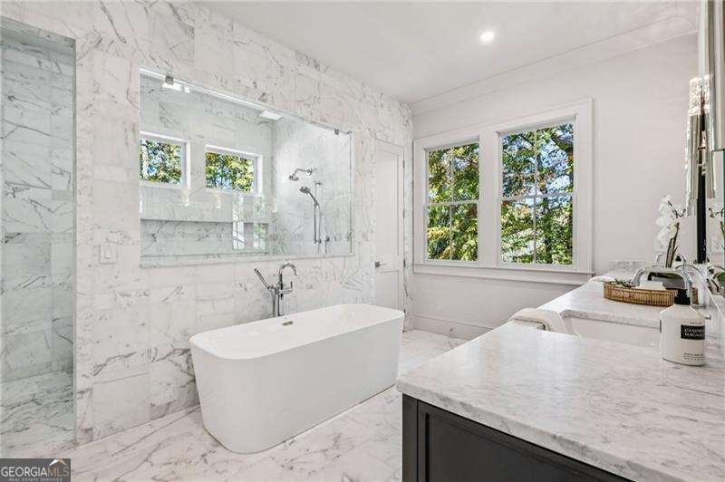 Atlanta, Georgia, 30306, United States, 6 Bedrooms Bedrooms, ,7 BathroomsBathrooms,Residential,Active,1994977