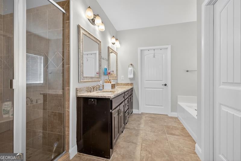 Flowery Branch, Georgia, 30542, United States, 6 Bedrooms Bedrooms, ,6 BathroomsBathrooms,Residential,Active,1898019