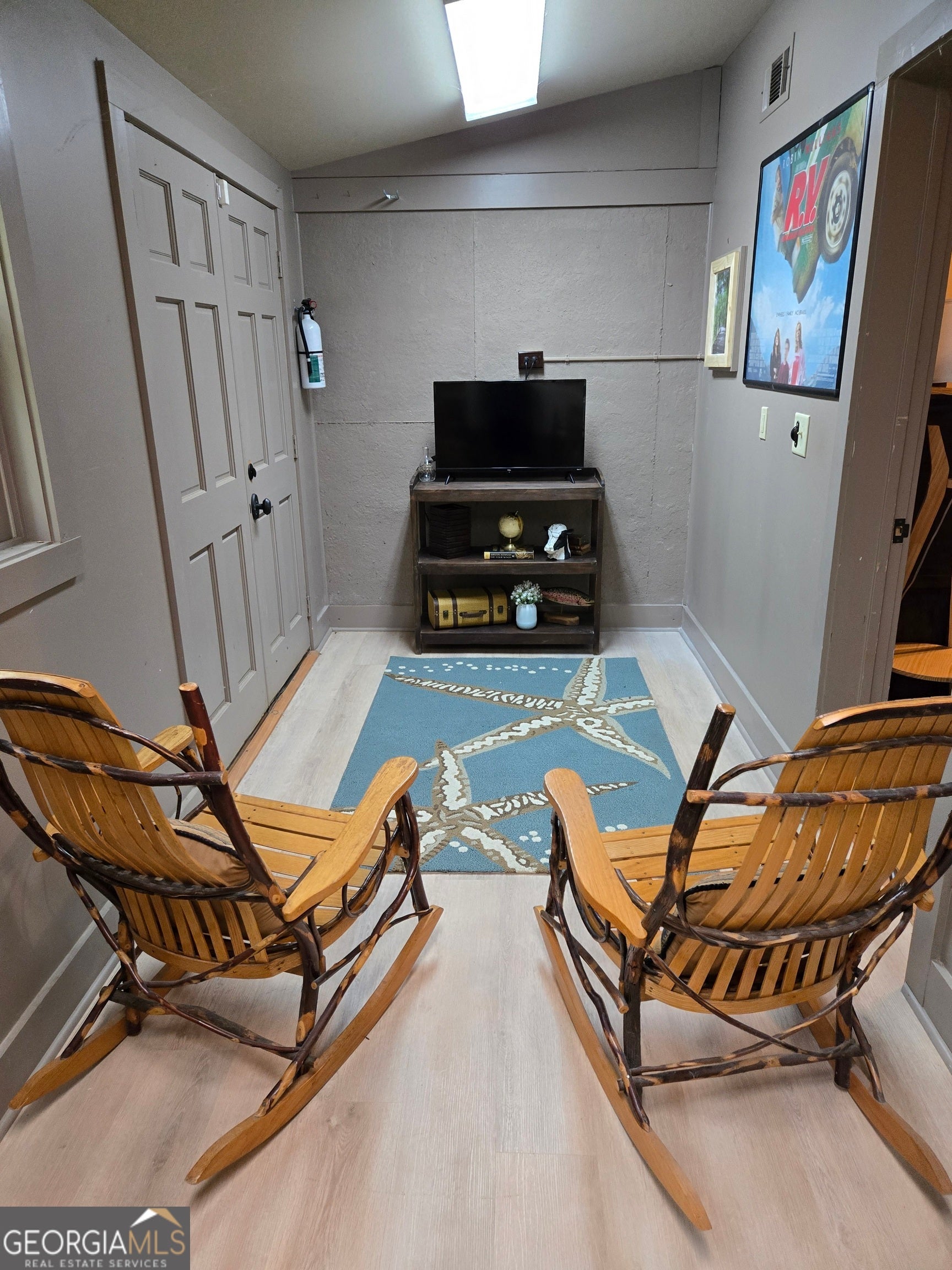 Ellijay, Georgia, 30536, United States, 6 Bedrooms Bedrooms, ,5 BathroomsBathrooms,Residential,Active,1936401