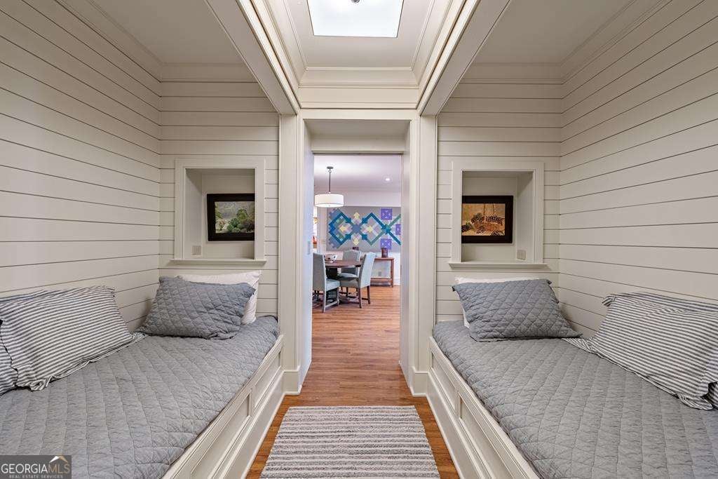 Murphy, North Carolina, 28906, United States, 5 Bedrooms Bedrooms, ,6 BathroomsBathrooms,Residential,Active,2001080