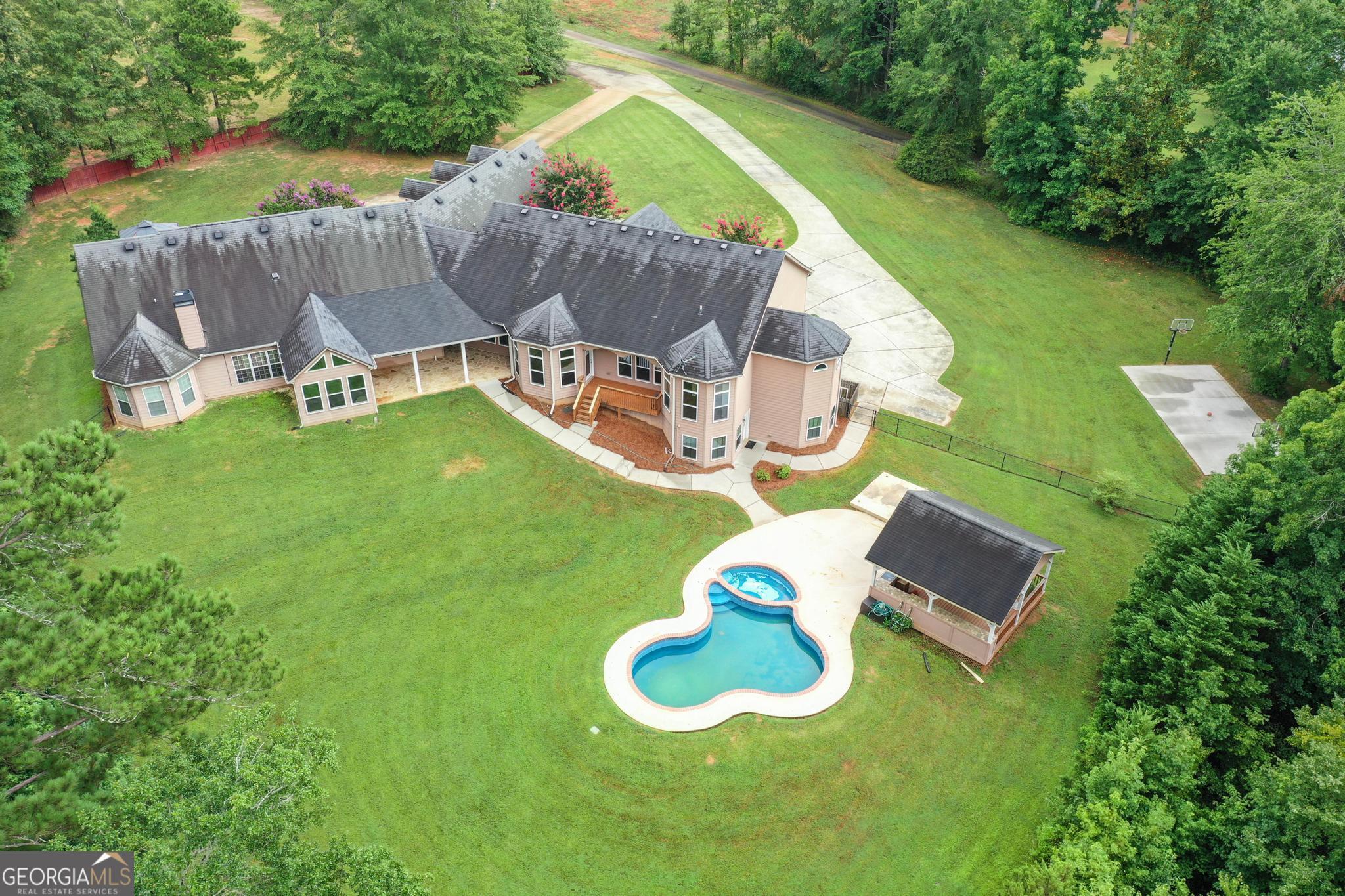 Mcdonough, Georgia, 30253, United States, 8 Bedrooms Bedrooms, ,7 BathroomsBathrooms,Residential,Active,1899862