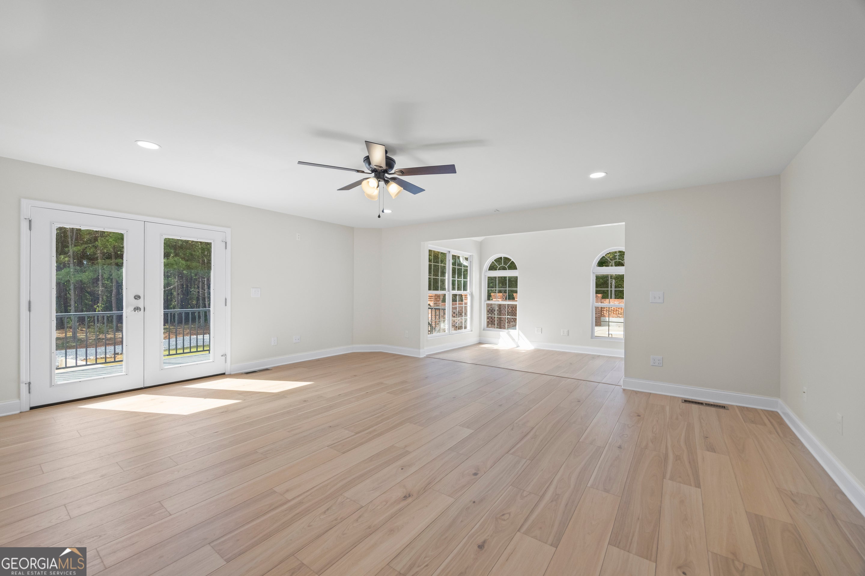 Martin, Georgia, 30557, United States, 6 Bedrooms Bedrooms, ,5 BathroomsBathrooms,Residential,Active,1964253