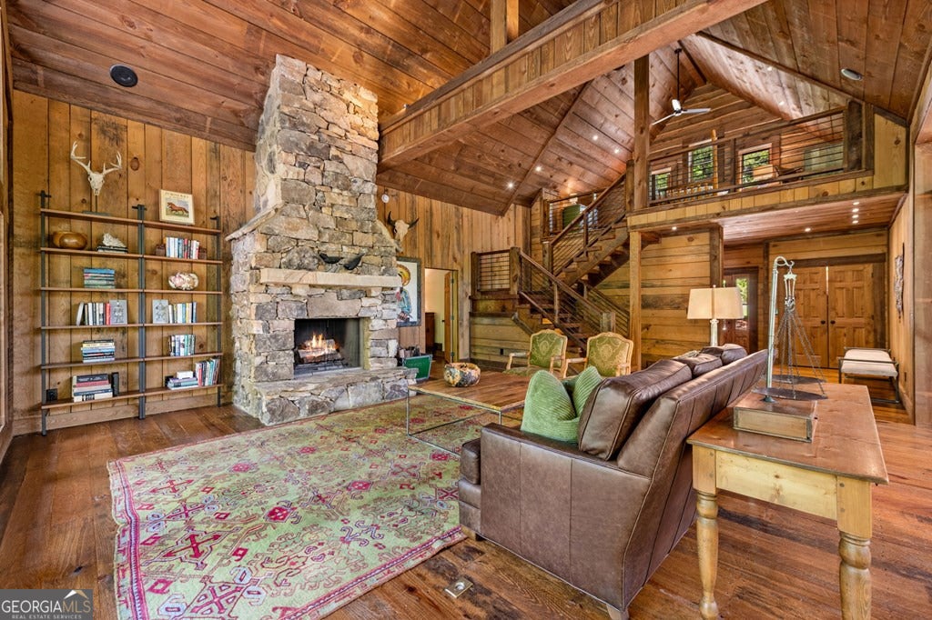 Cherry Log, Georgia, 30522, United States, 5 Bedrooms Bedrooms, ,5 BathroomsBathrooms,Residential,Active,2045694