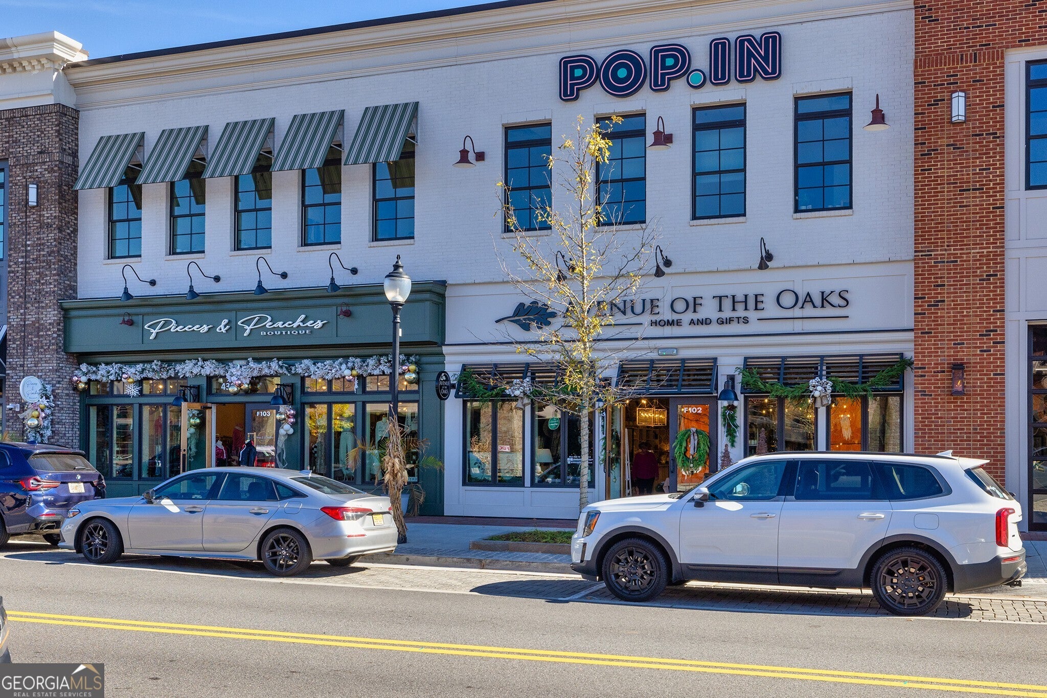 Cumming, Georgia, 30041, United States, 4 Bedrooms Bedrooms, ,5 BathroomsBathrooms,Residential,Active,2007973