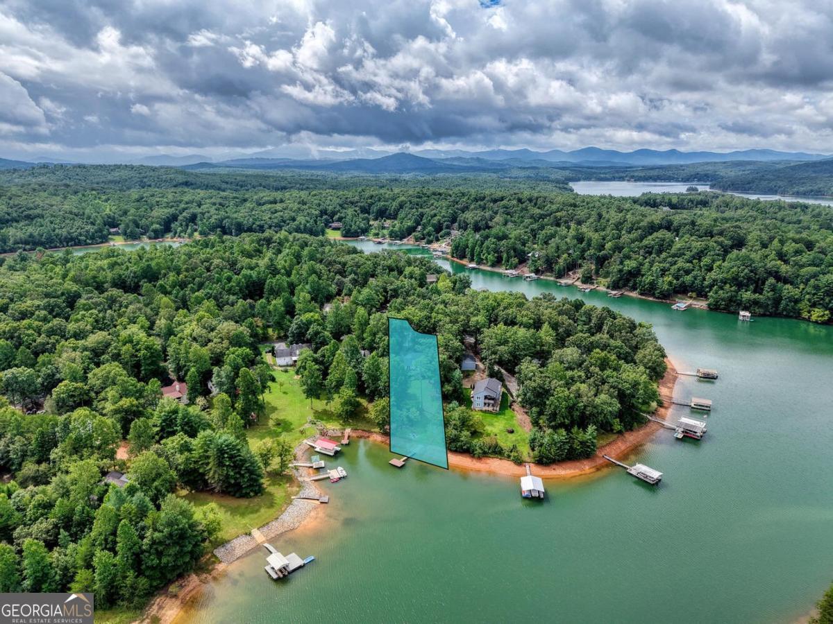 Blairsville, Georgia, 30512, United States, 4 Bedrooms Bedrooms, ,4 BathroomsBathrooms,Residential,Active,1926683