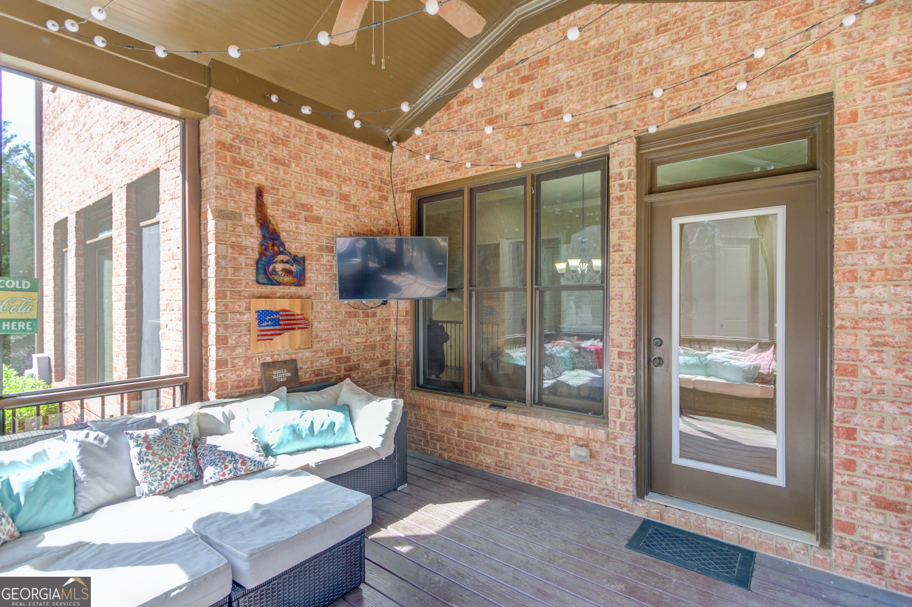 Cumming, Georgia, 30040, United States, 6 Bedrooms Bedrooms, ,7 BathroomsBathrooms,Residential,Active,1898201