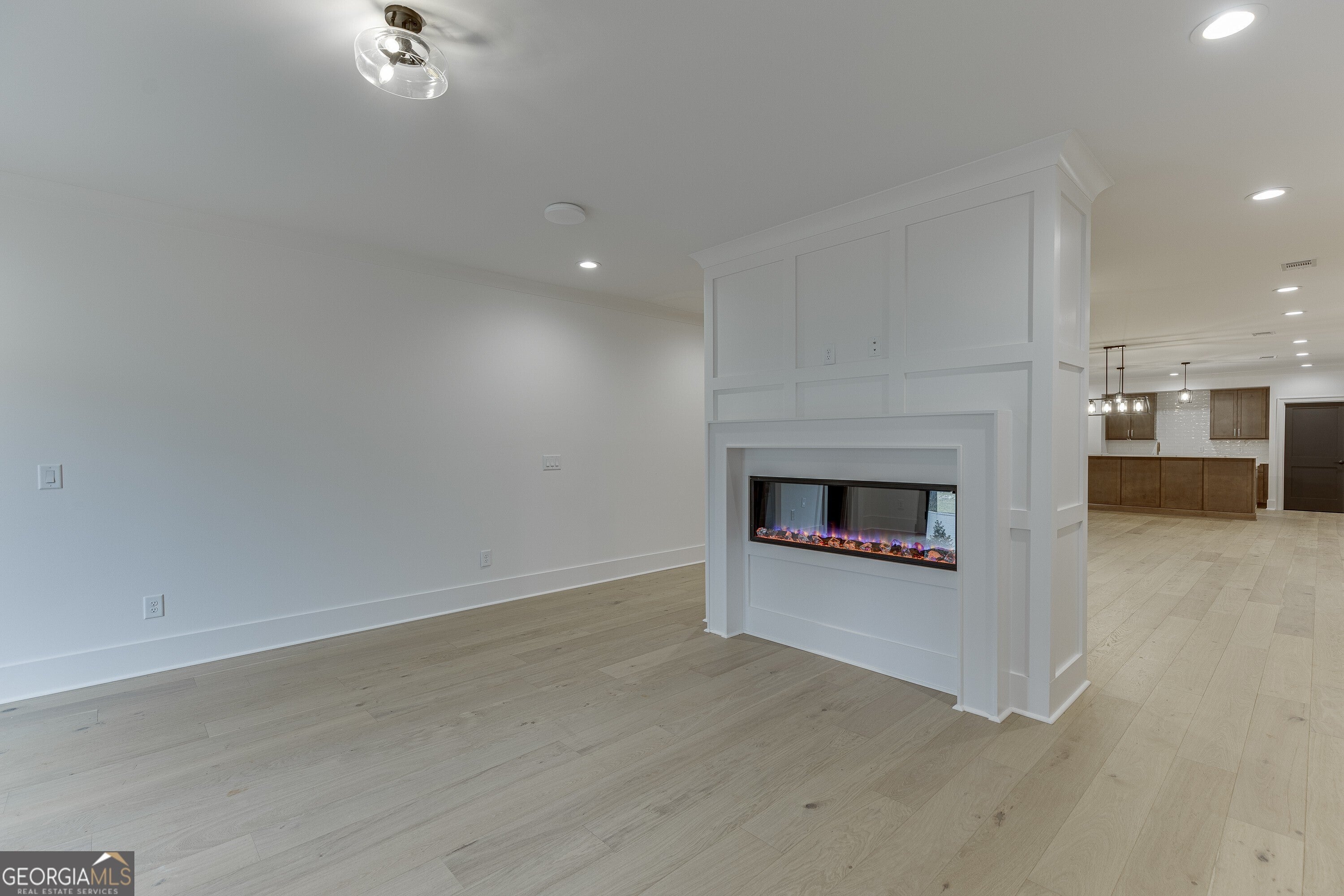 Flowery Branch, Georgia, 30542, United States, 4 Bedrooms Bedrooms, ,6 BathroomsBathrooms,Residential,Active,1999906