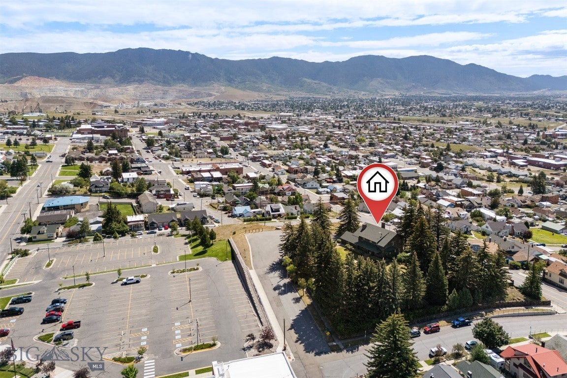 Butte, Montana, 59701, United States, 5 Bedrooms Bedrooms, ,3 BathroomsBathrooms,Residential,Active,1909636