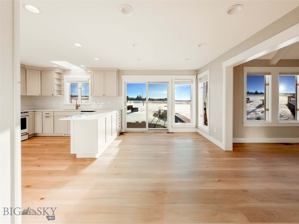 Bozeman, Montana, 59718, United States, 4 Bedrooms Bedrooms, ,5 BathroomsBathrooms,Residential,Active,2002618