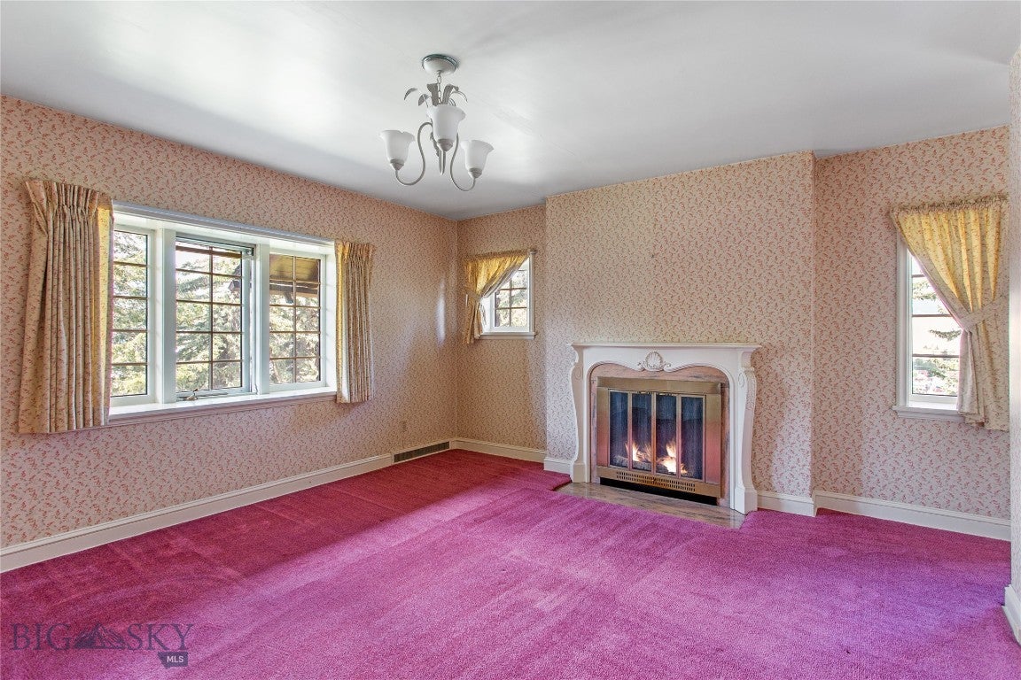 Butte, Montana, 59701, United States, 5 Bedrooms Bedrooms, ,3 BathroomsBathrooms,Residential,Active,1909636