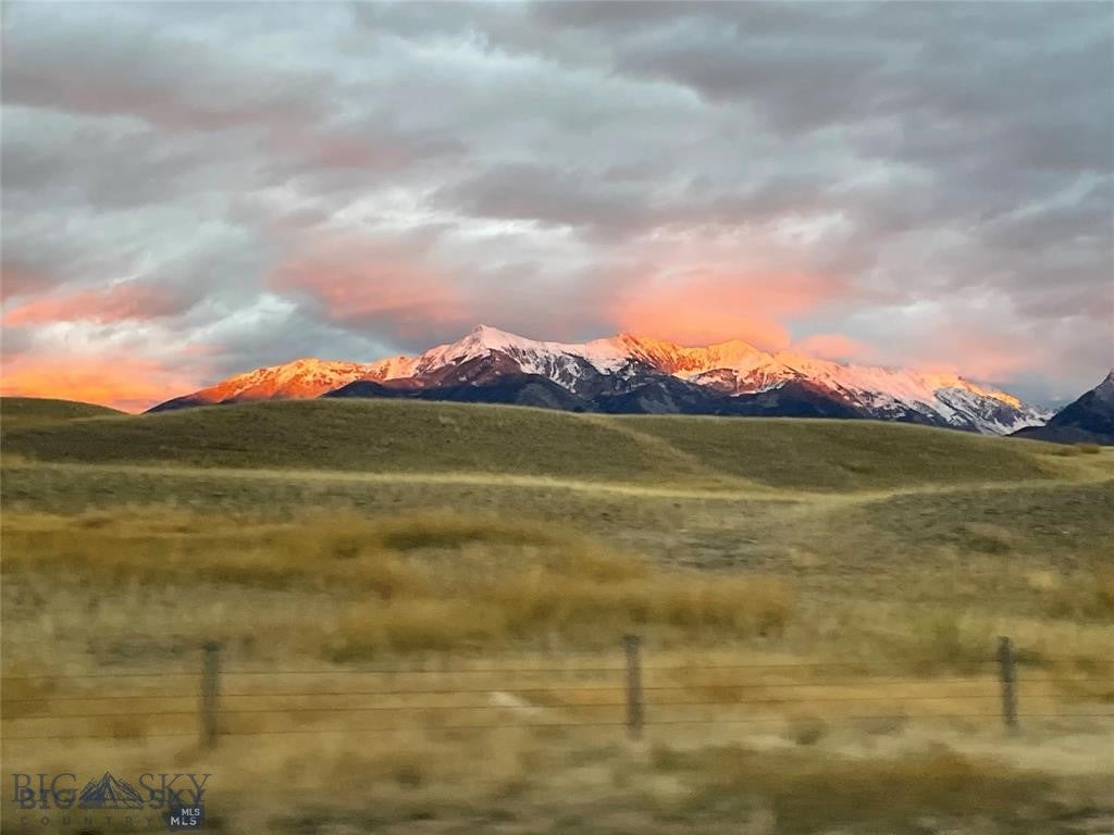 Ennis, Montana, 59729, United States, 4 Bedrooms Bedrooms, ,2 BathroomsBathrooms,Residential,Active,2013181