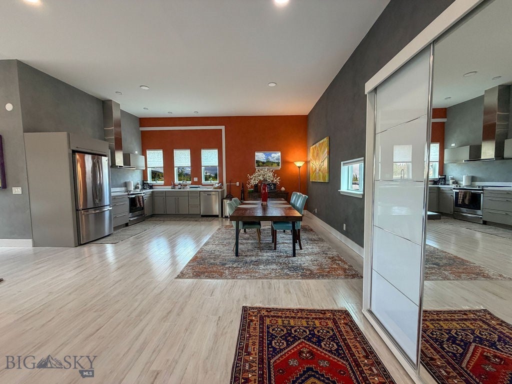 Bozeman, Montana, 59718, United States, 5 Bedrooms Bedrooms, ,5 BathroomsBathrooms,Residential,Active,1959513