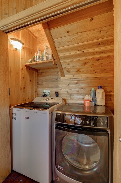 Cameron, Montana, 59720, United States, ,2 BathroomsBathrooms,Residential,Active,1769574