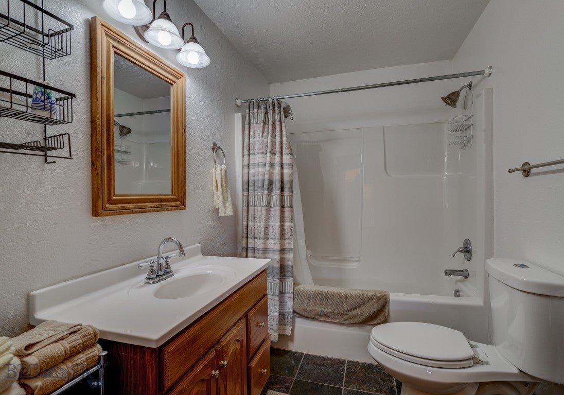 Cameron, Montana, 59720, United States, ,2 BathroomsBathrooms,Residential,Active,1769574